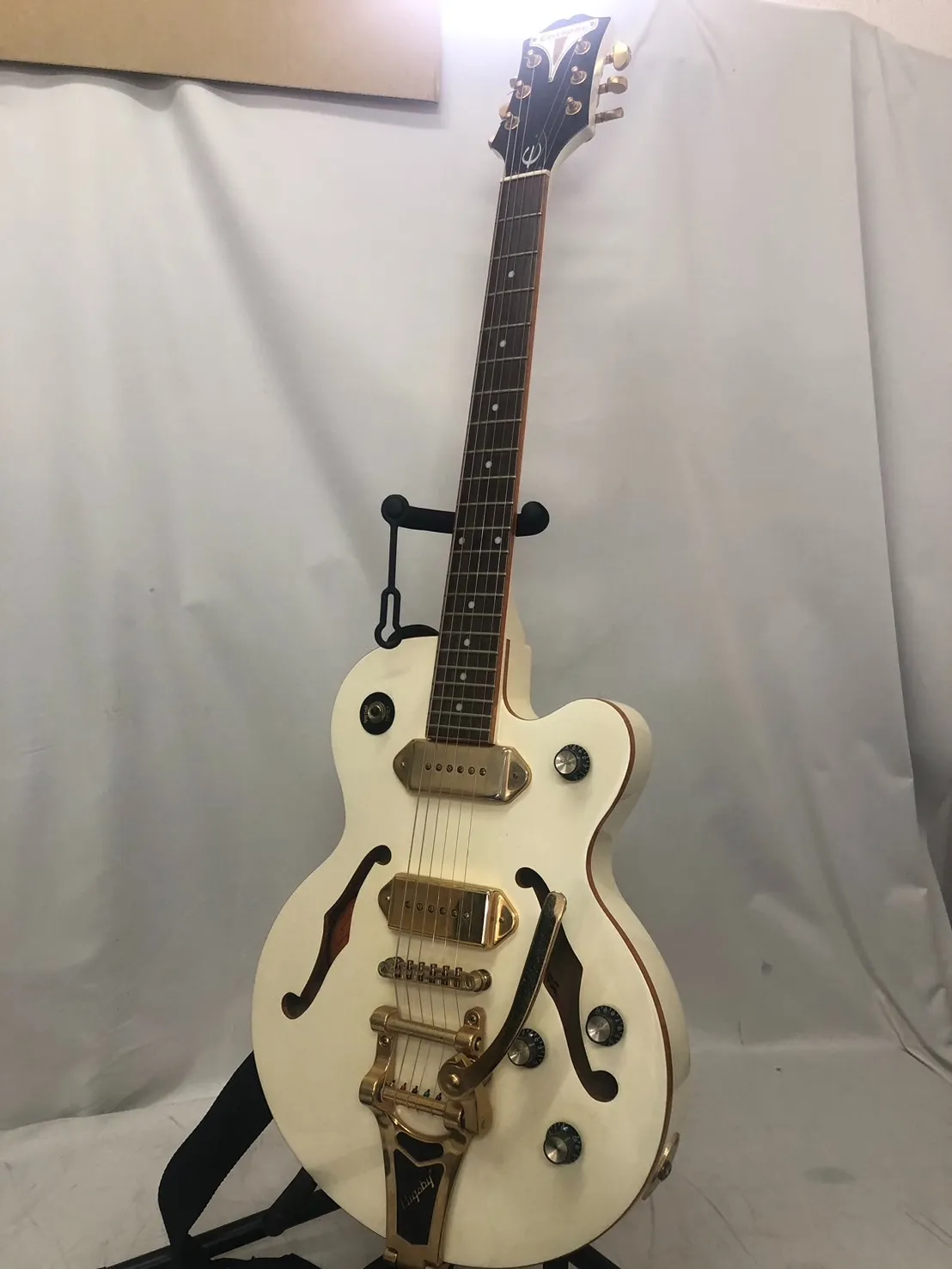 エピフォンのエレキギターを買い取りました！