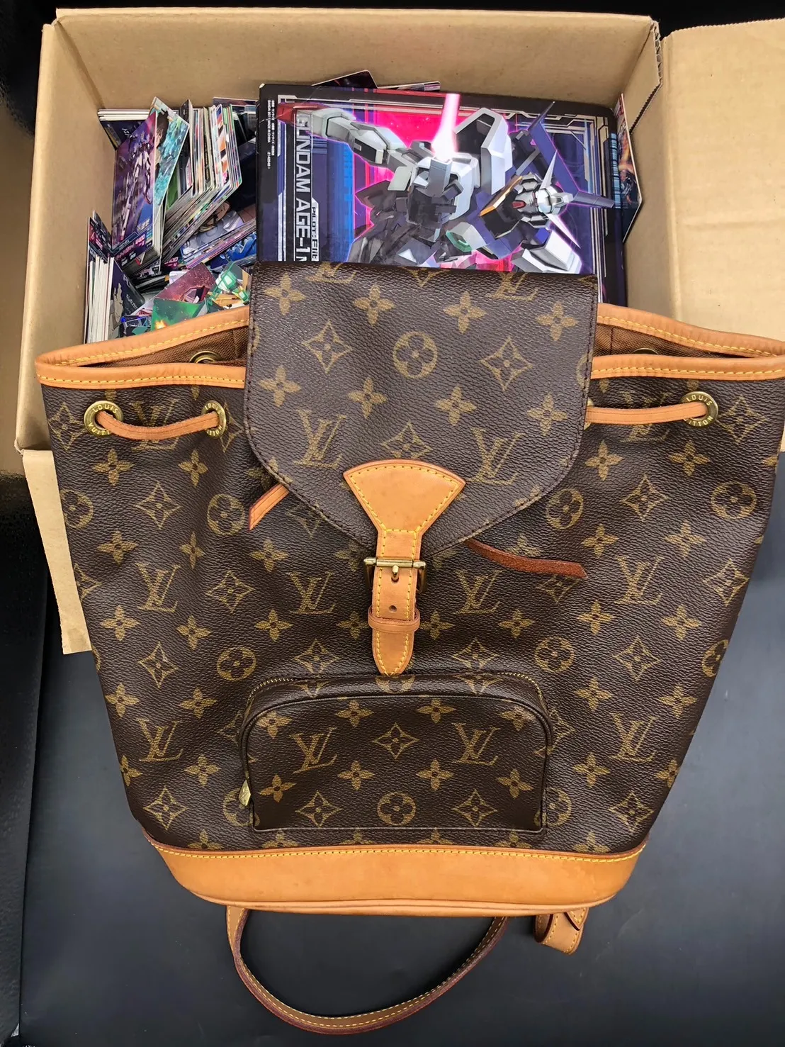 ルイヴィトンのバッグなどを買取させていただきました！